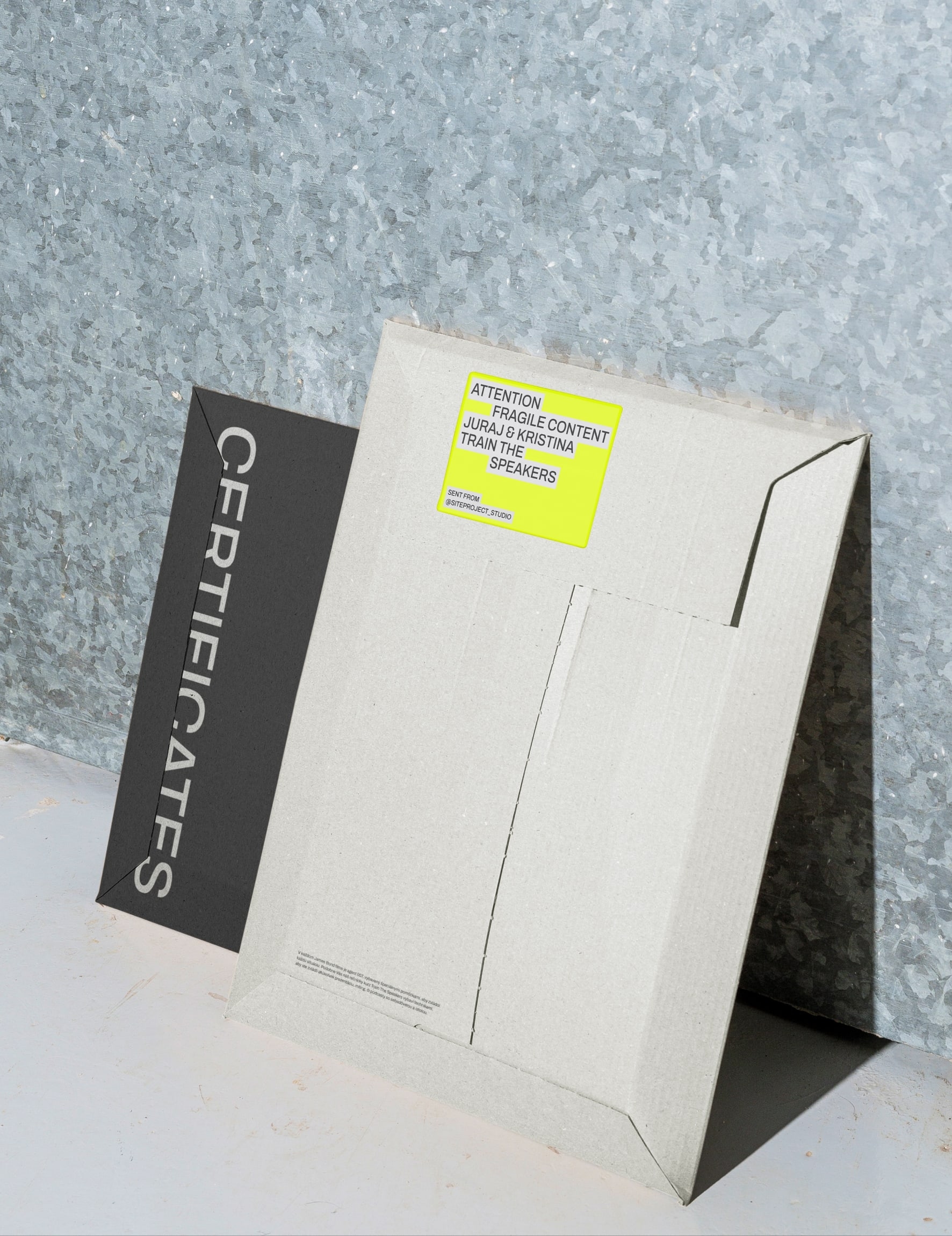 Envelope with the speech bubble